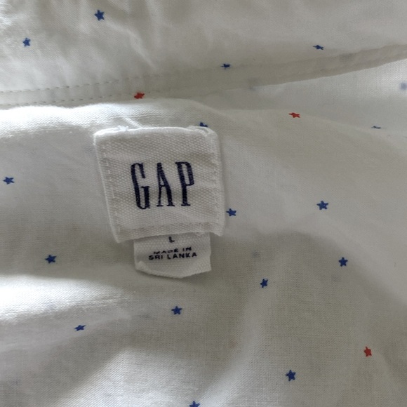 Button down with little blue and red stars! - Picture 3 of 3